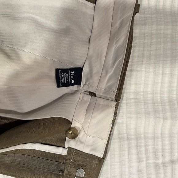 Very lightly worn. Like new. Size 36/34. The cloth has the look of linen/wool. - Picture 2 of 4